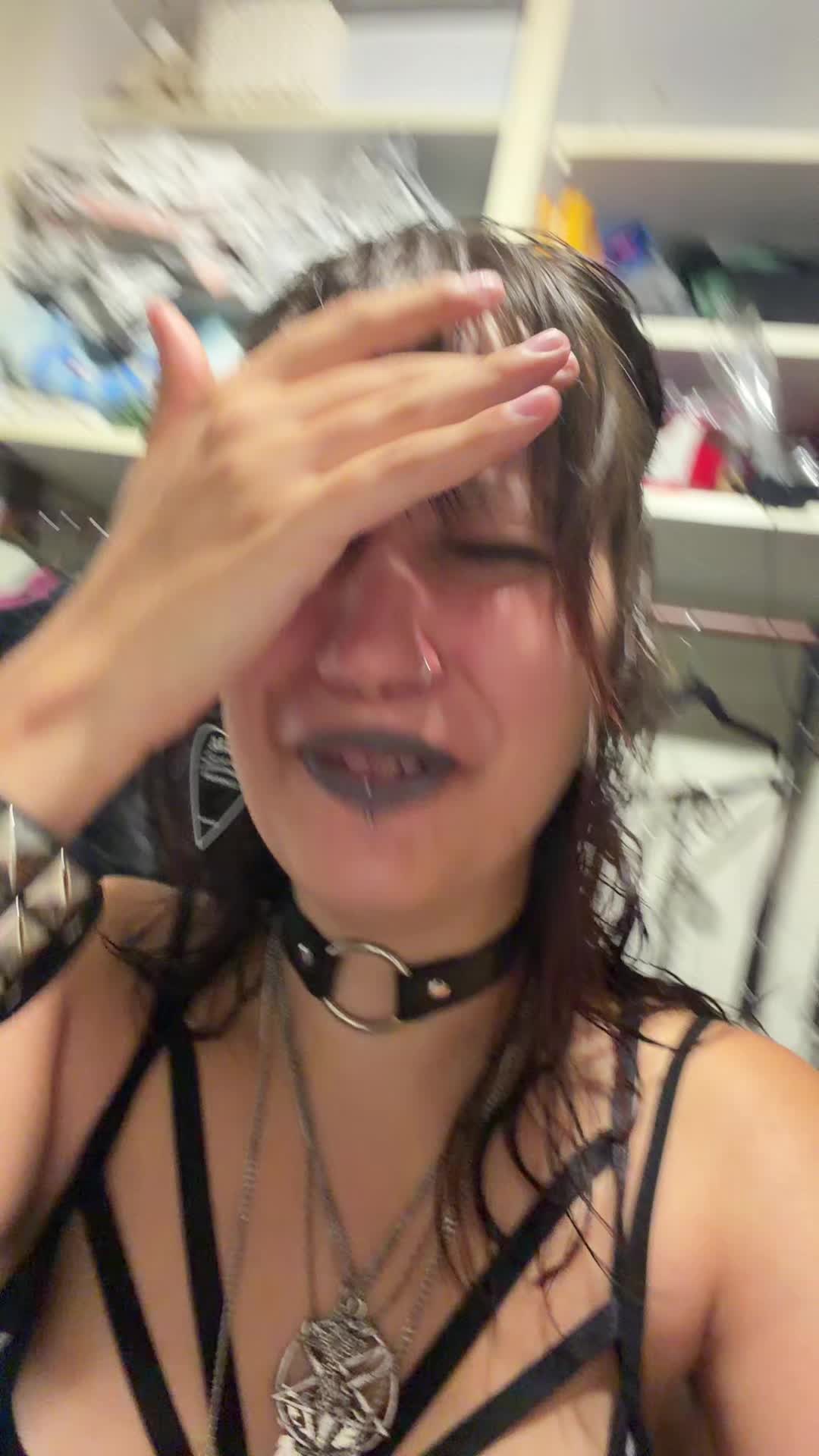@EmiliaVibes