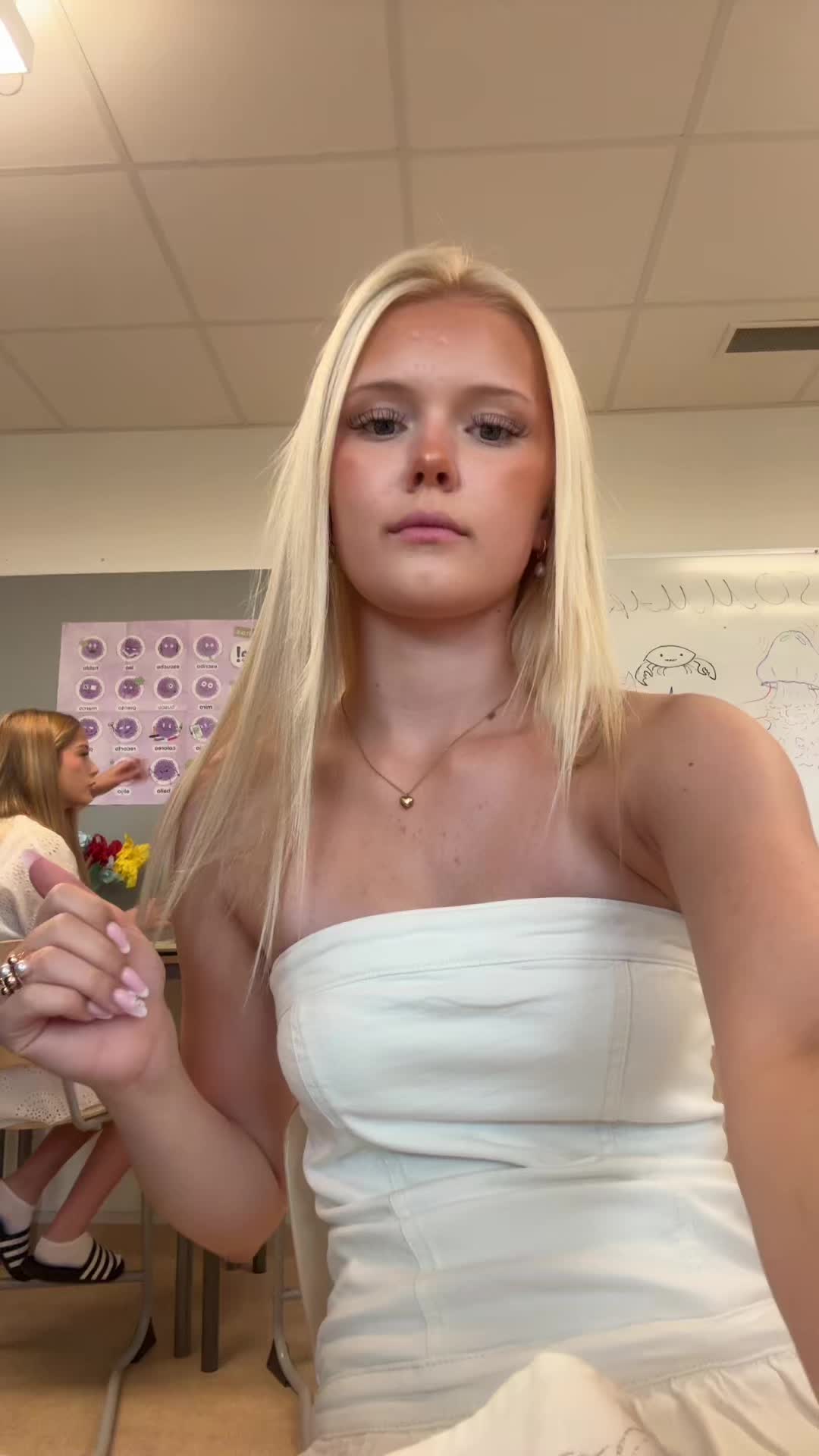 @liviaspam36