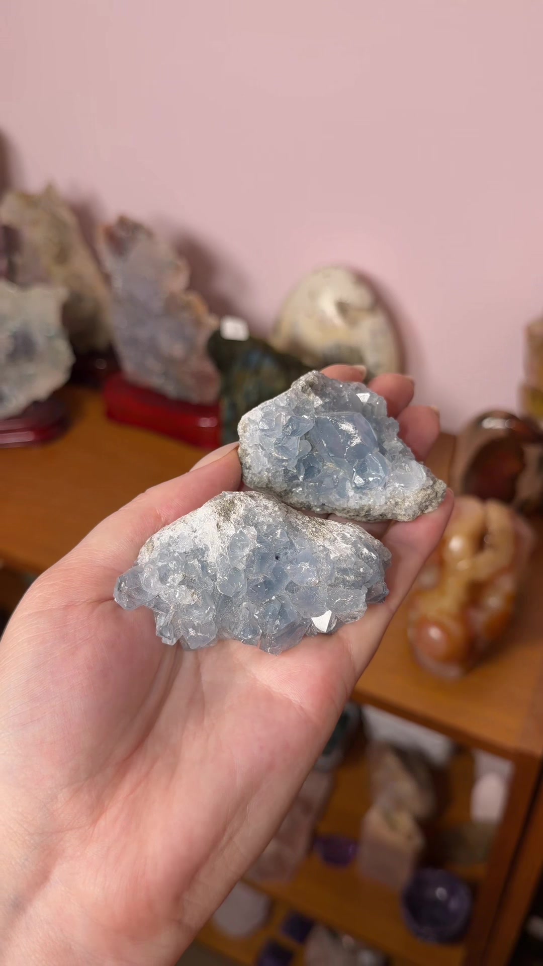 @beautiful aura crystals