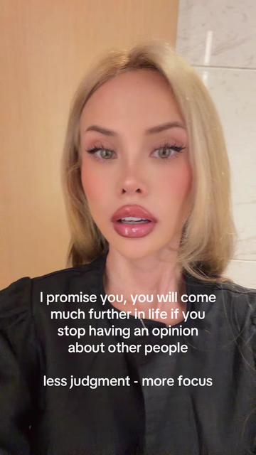@itsstassii