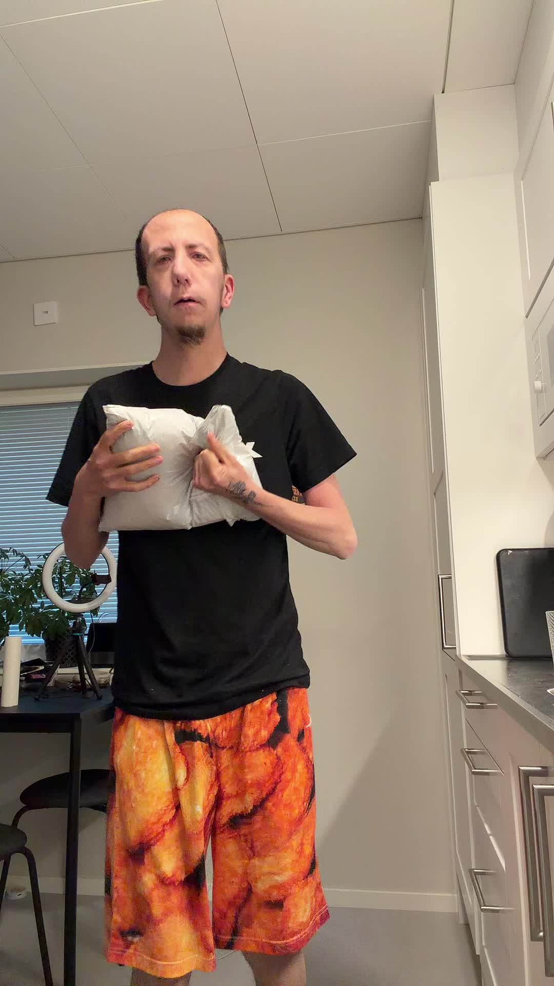 @chickennuggetsmannennr