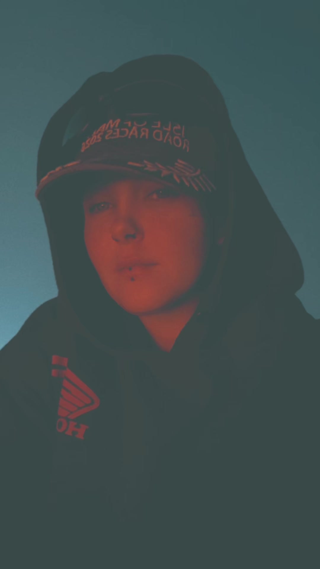 @𝕮𝖗𝖔𝖜𝕺𝖓𝕿𝖜𝖔𝖂𝖍𝖊𝖊𝖑𝖘