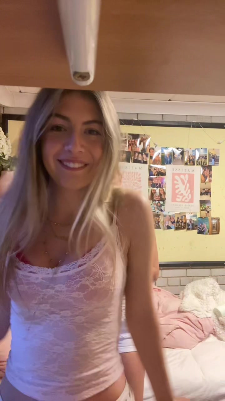 @ELLA 😝