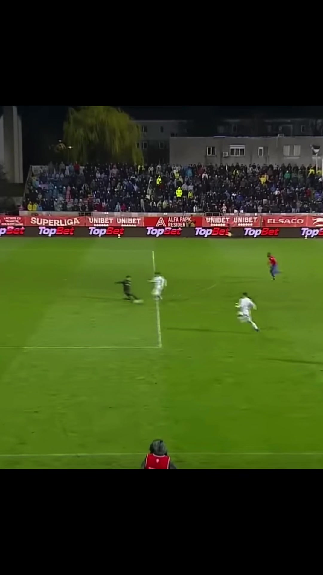 @din_tribuna_fidela