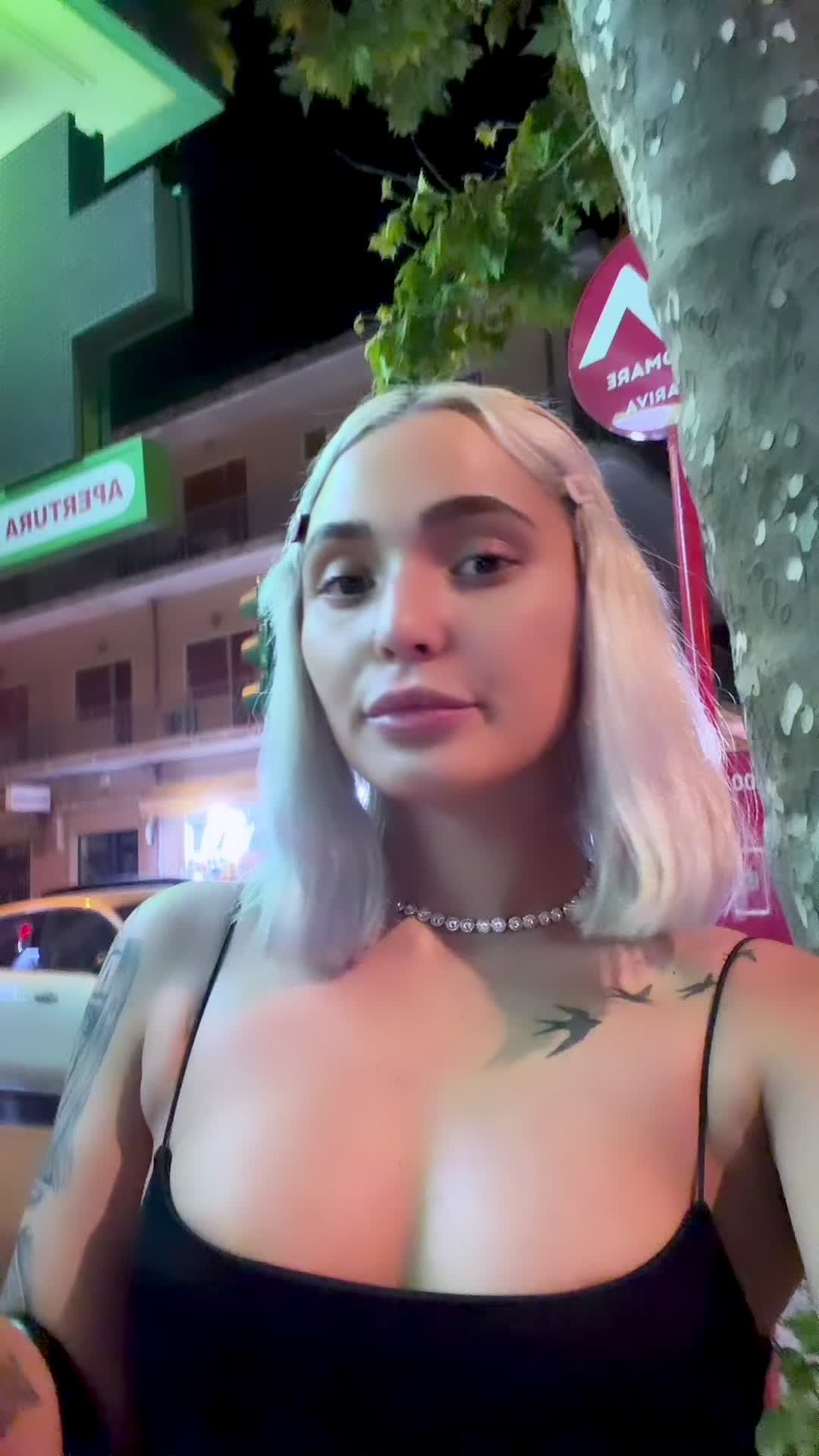 @vickyblonde77
