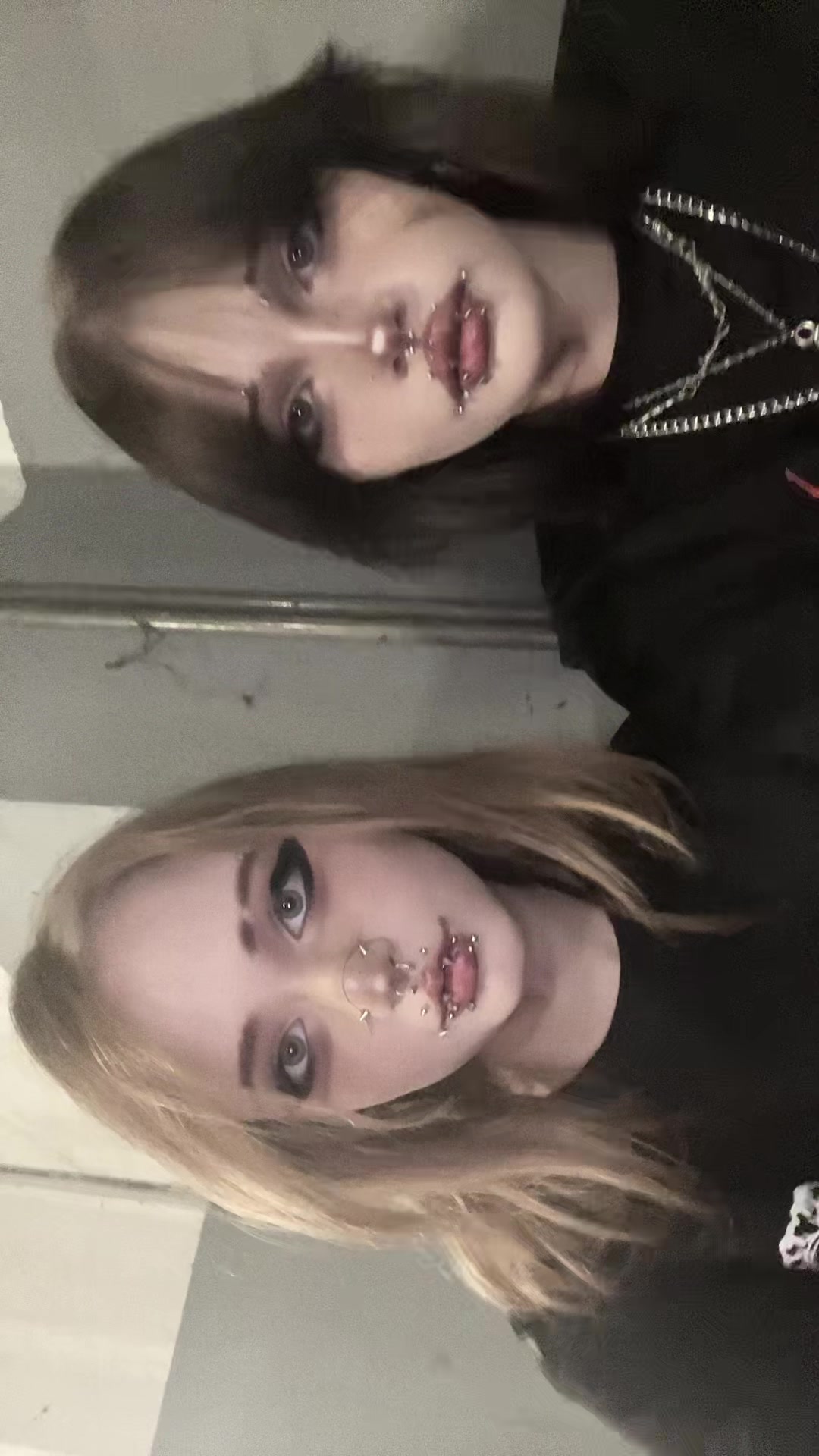 @𝕊𝕙𝕖𝕝𝕝𝕪 𝕚𝕟 𝕓𝕝𝕒𝕔𝕜