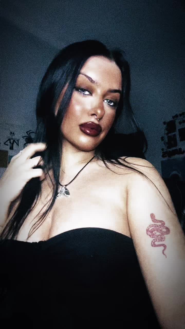 @macie alicia🦇🖤🎶