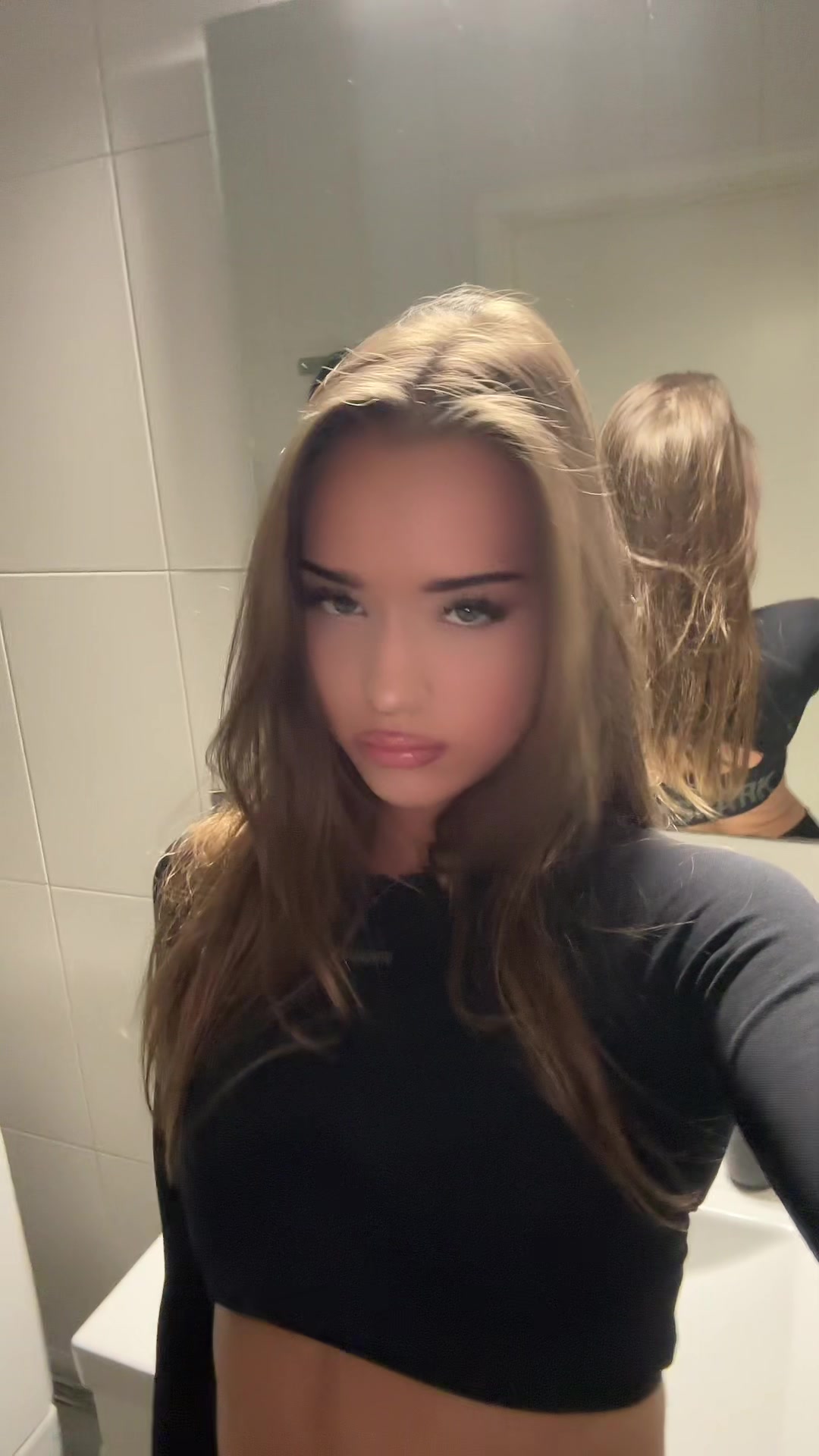 @Anisia