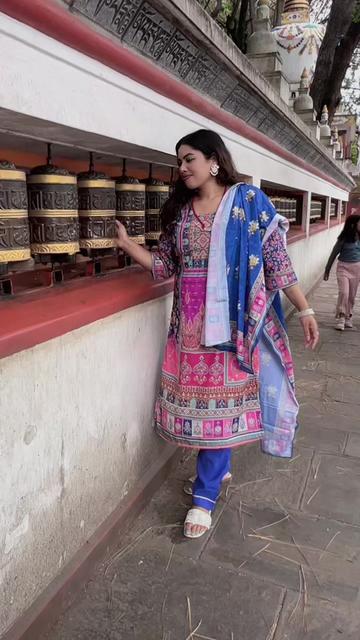 @Sherya🧿