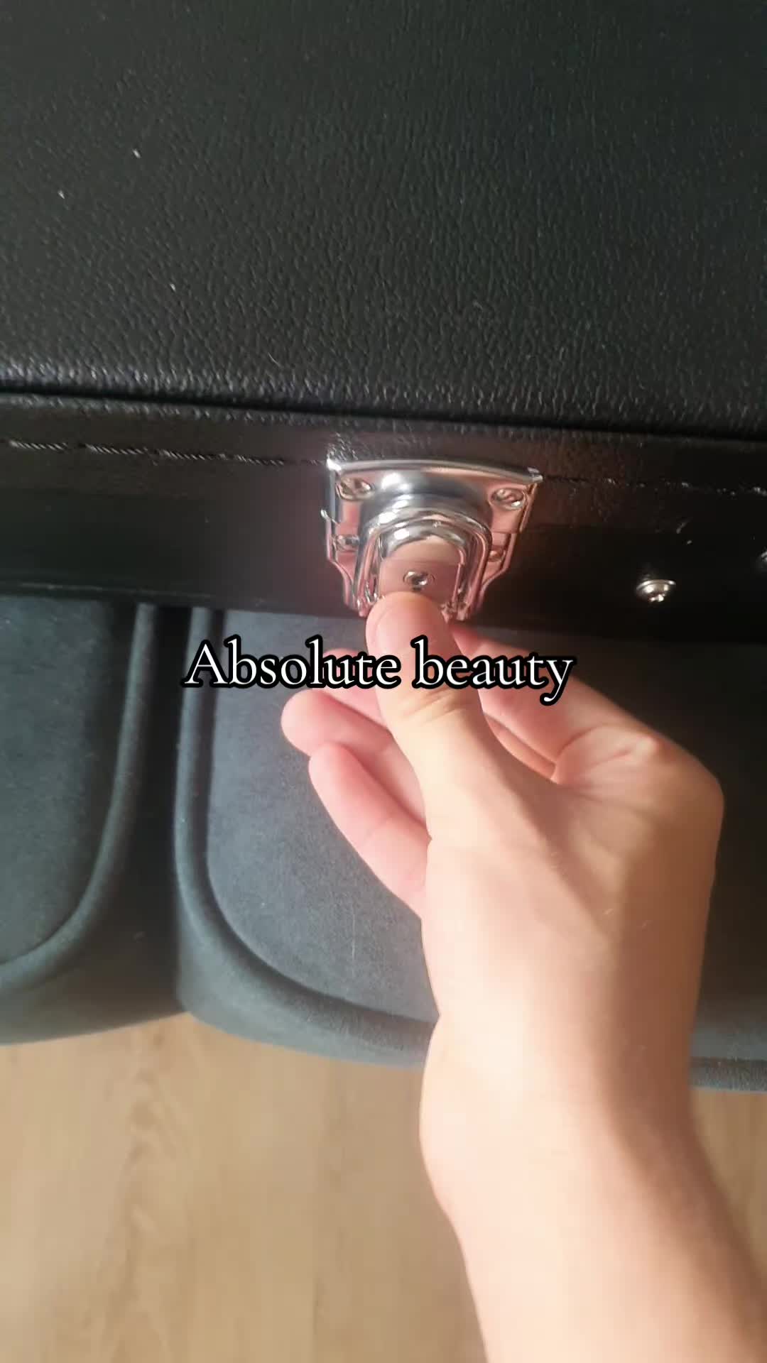 @TingleWiggleBottom