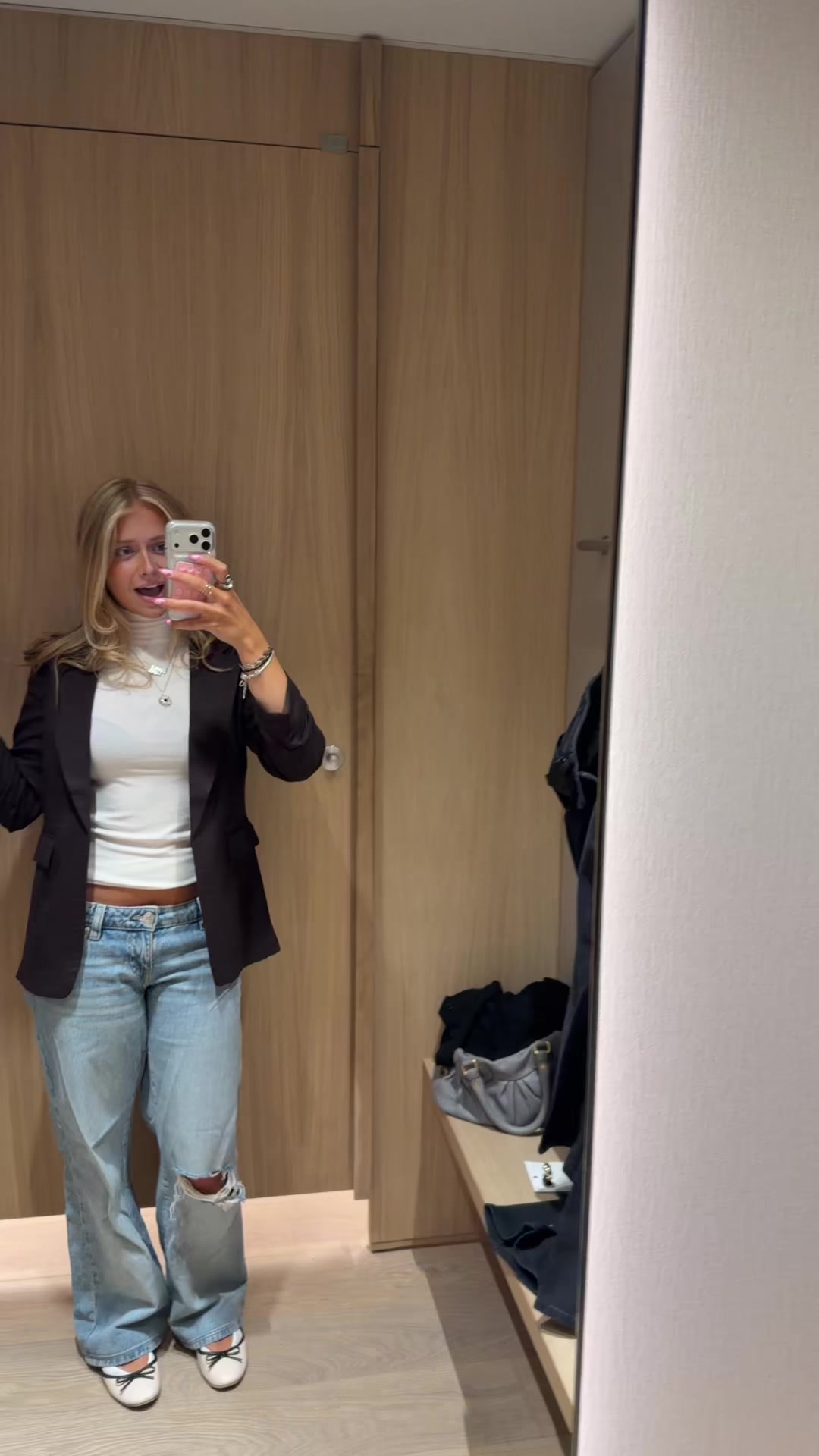 @dashasspamm1