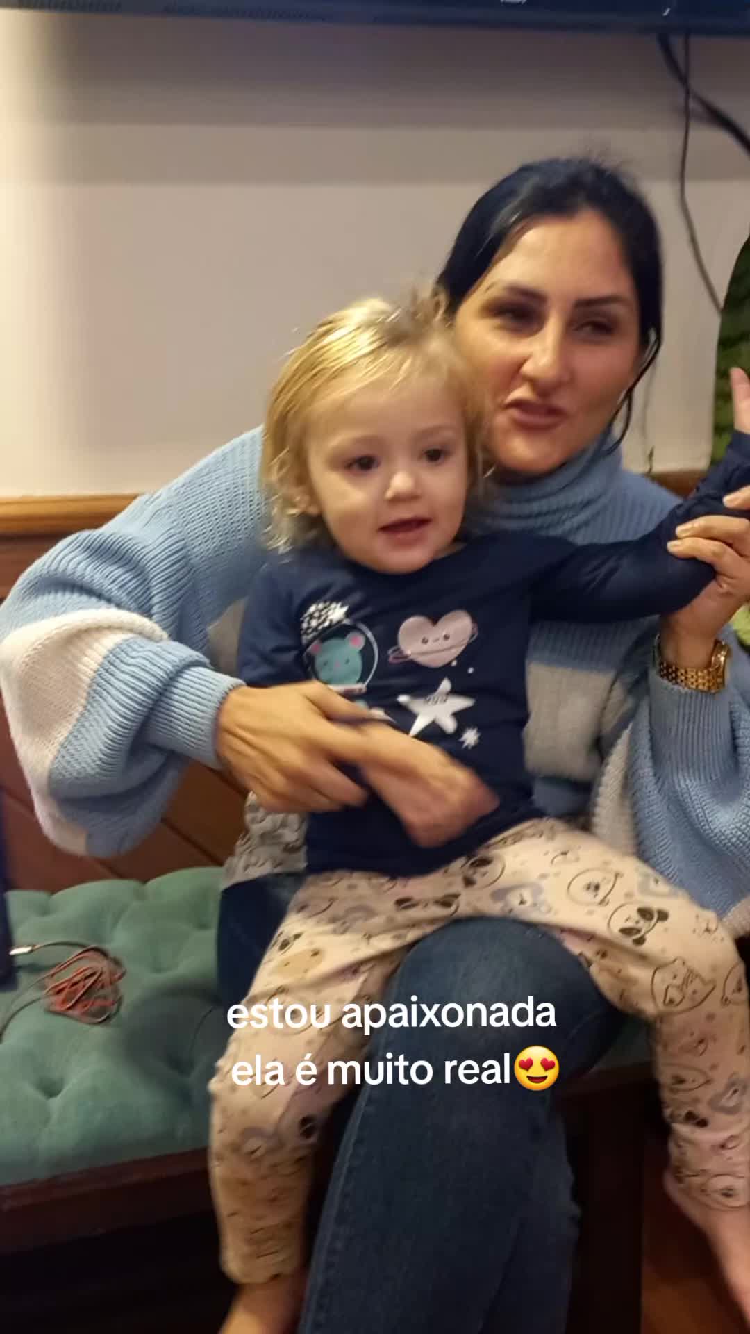@Denise ga&uacute;cha🌪⚡️🧡