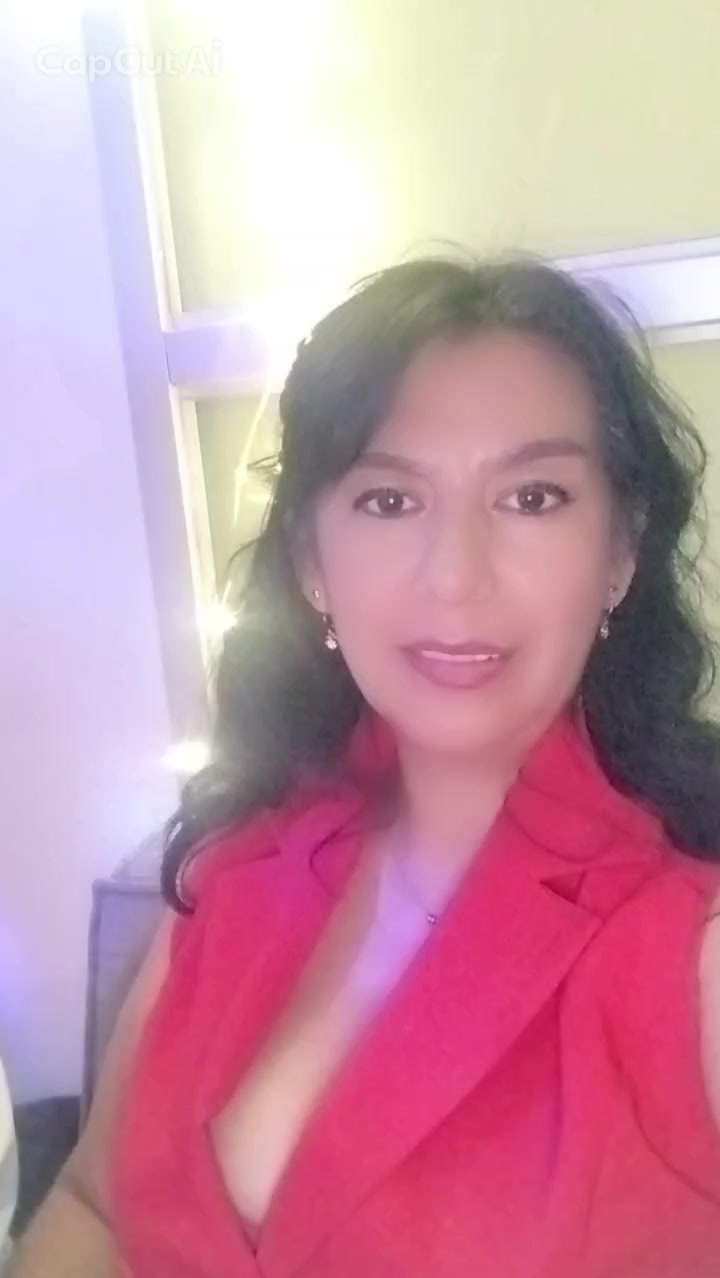 @Karin Gallardo Guerr