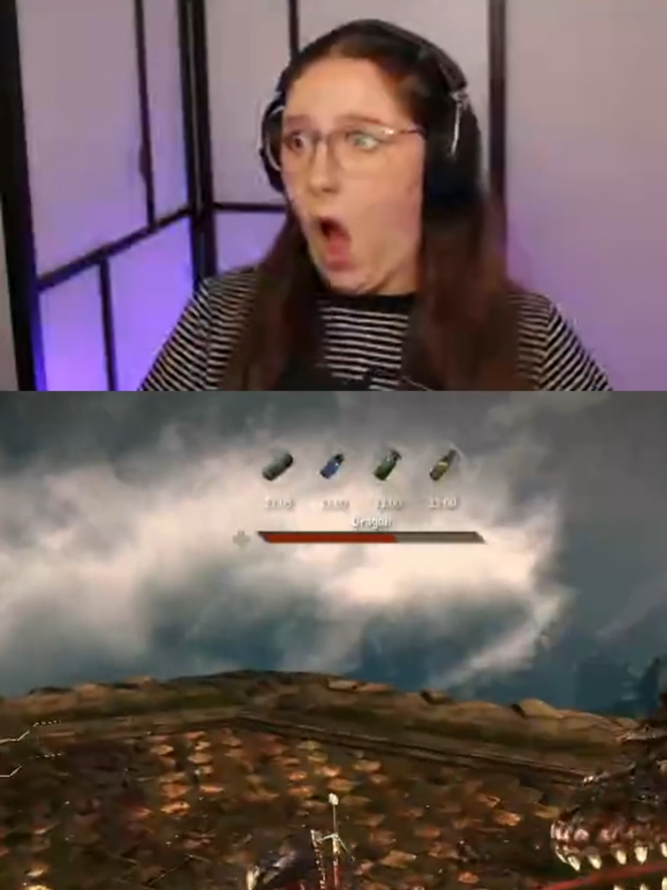 @Hela Hexer | Twitch Streamer