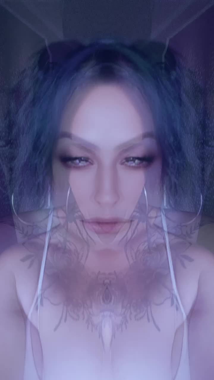 @ЖЕНАТА НА МИЛОТО 😈