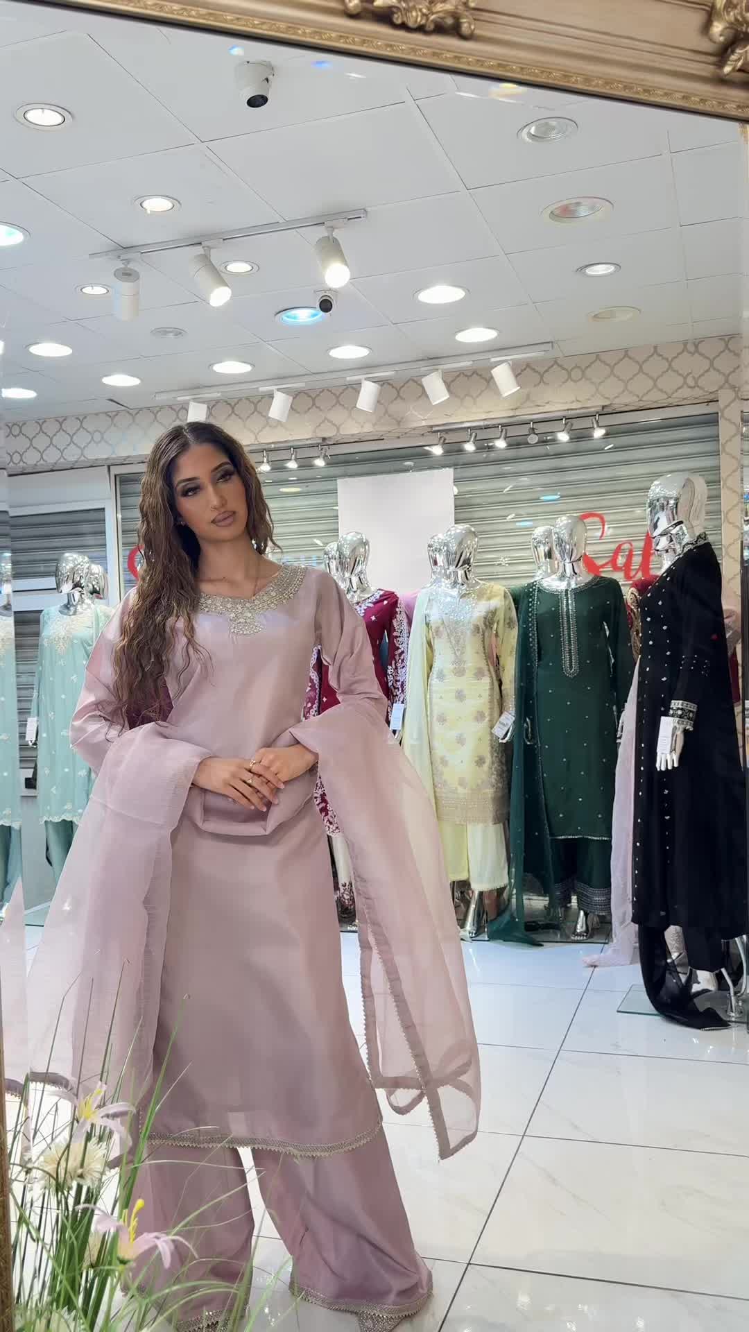 @Humna Collection
