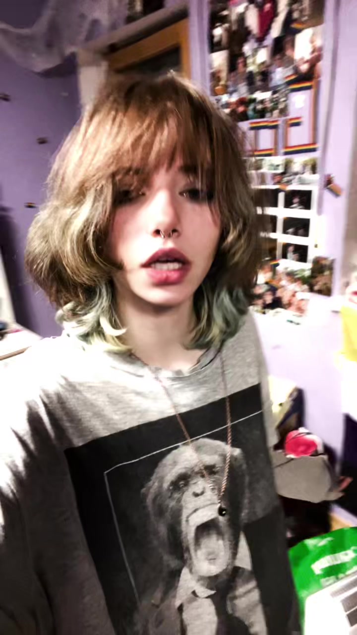 @T<3