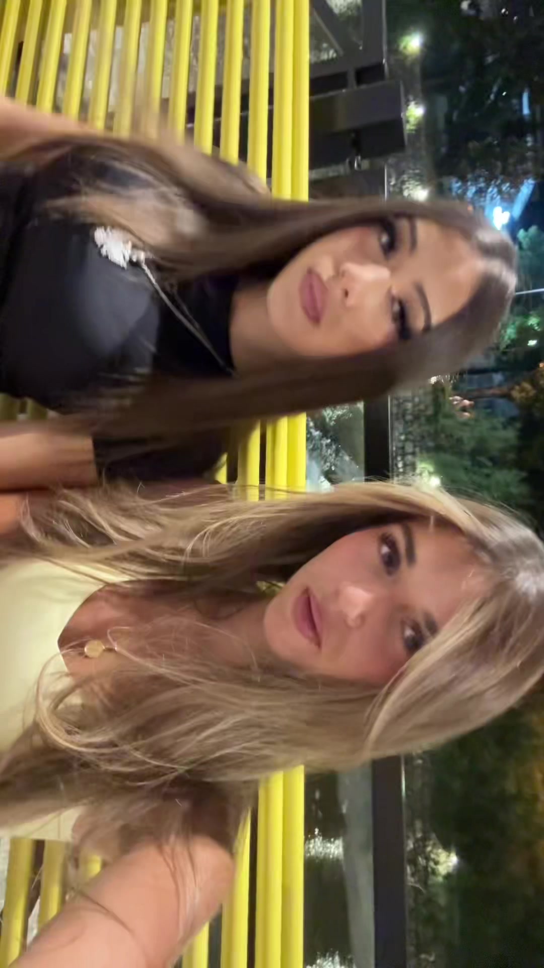 @𝒜🫐