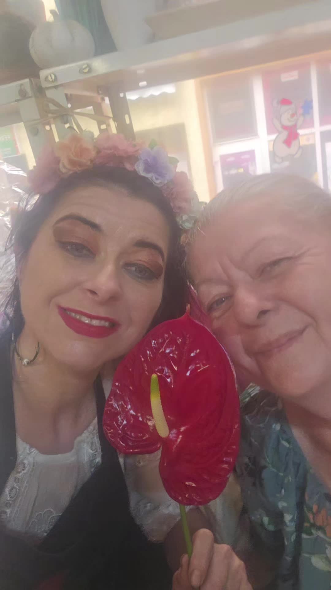 @Claudia Moldovan🌹🌴💐🪴🌷🪻🌻