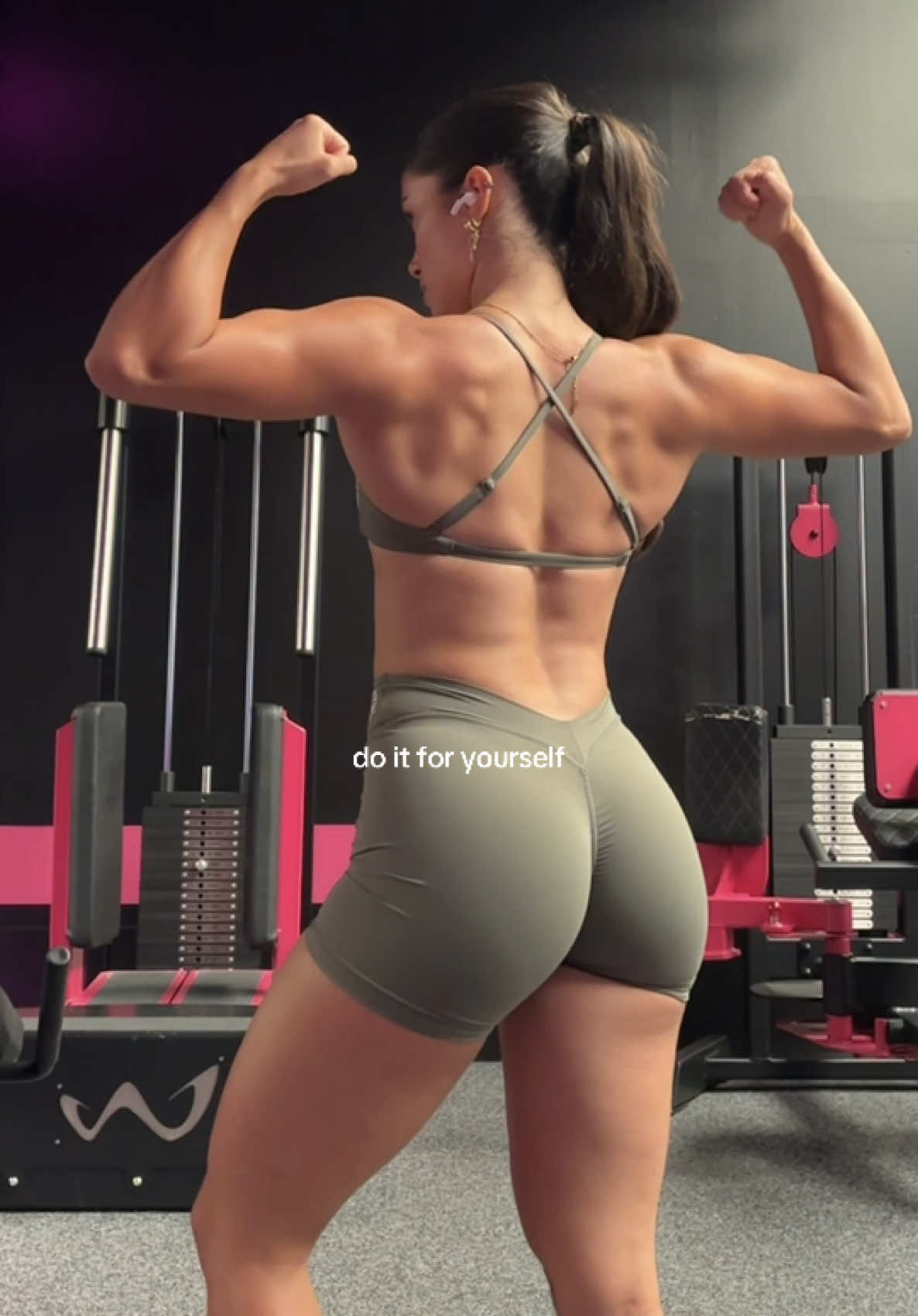 @Mia Sinclair