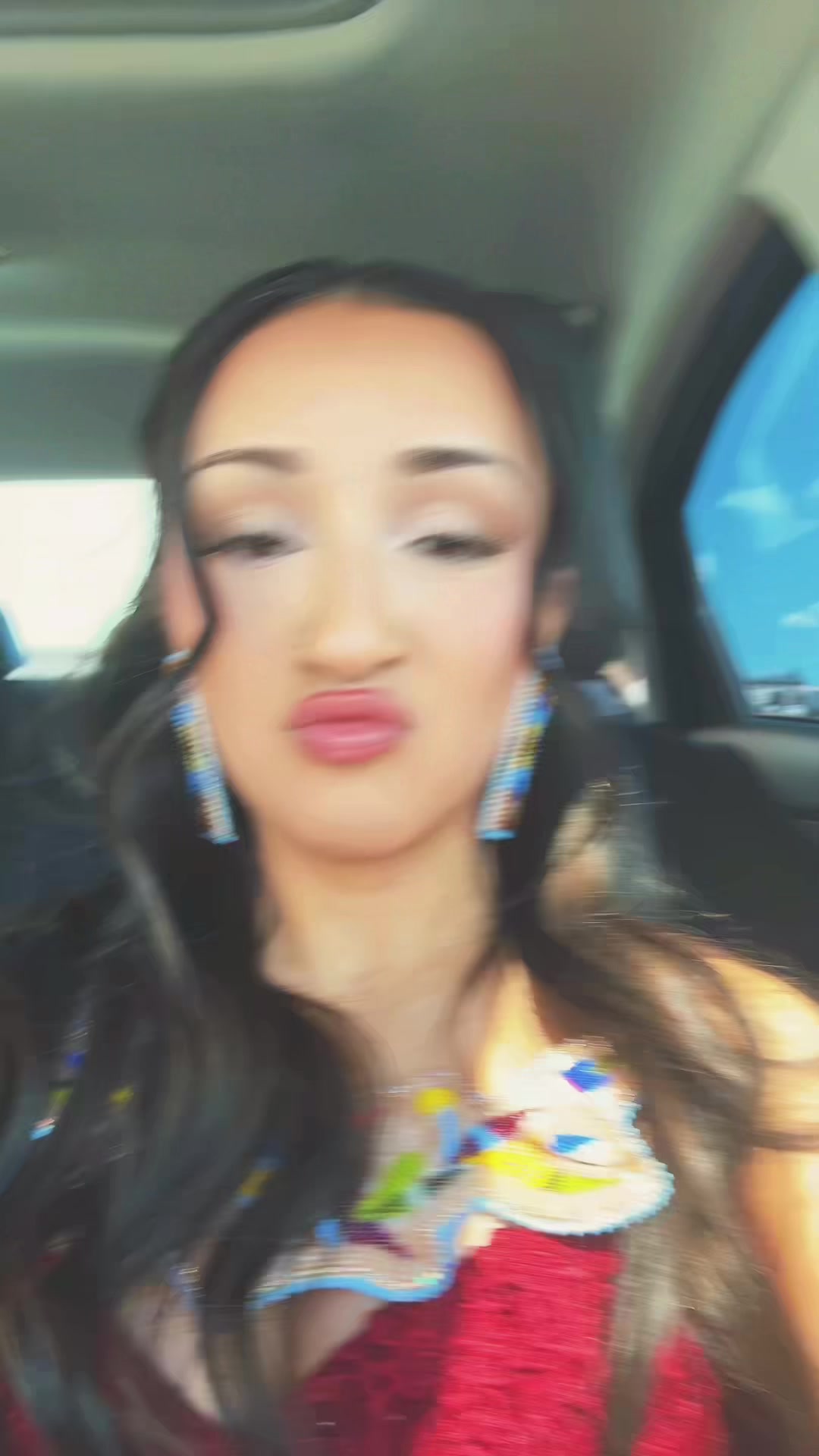 @✧tessa saenz✧