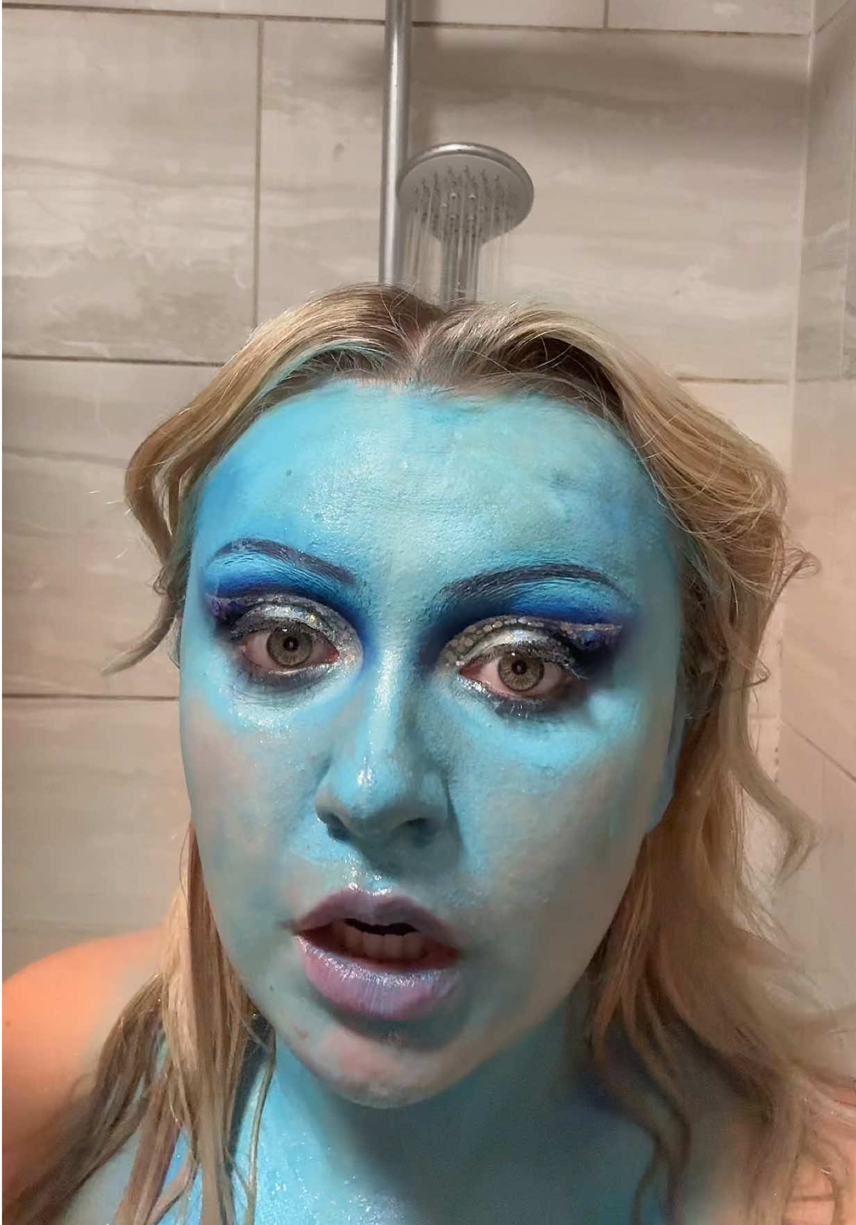 @Abi Meghan