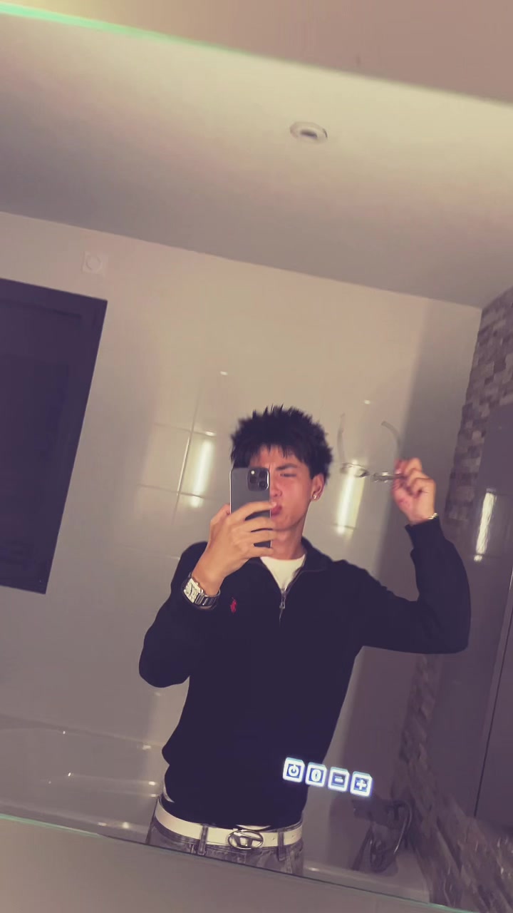 @Ozne