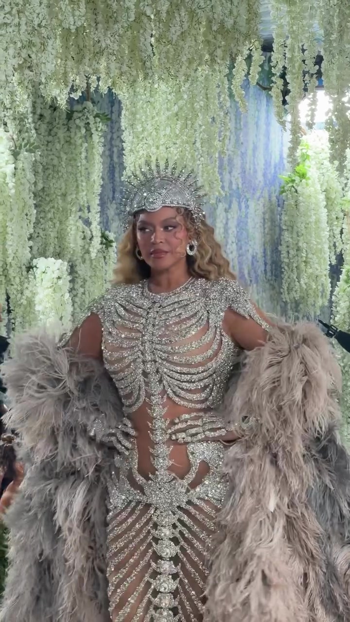 @HouseOfBeyy🐝