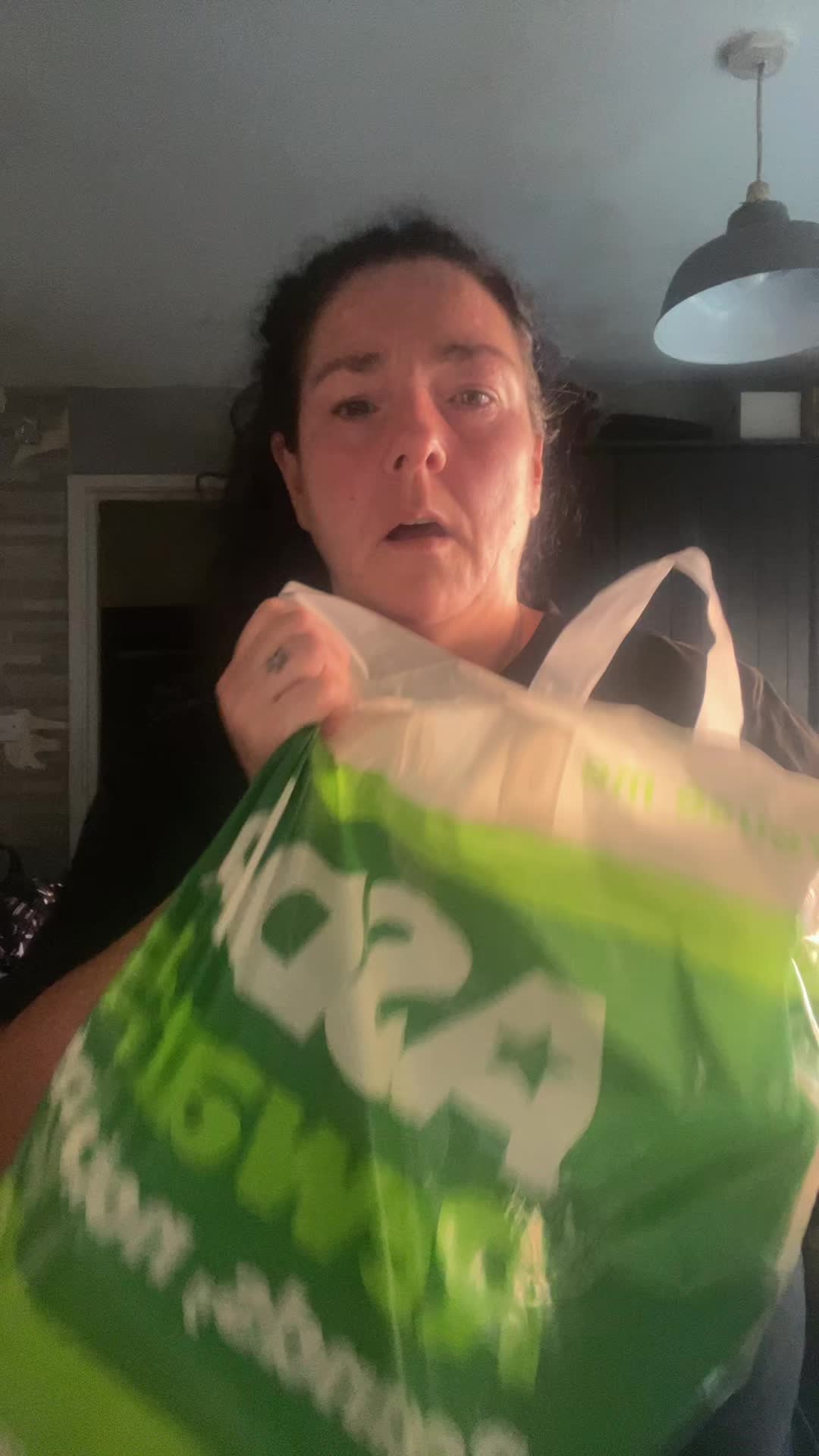 @xxx Lisa proud mother of 7 xx