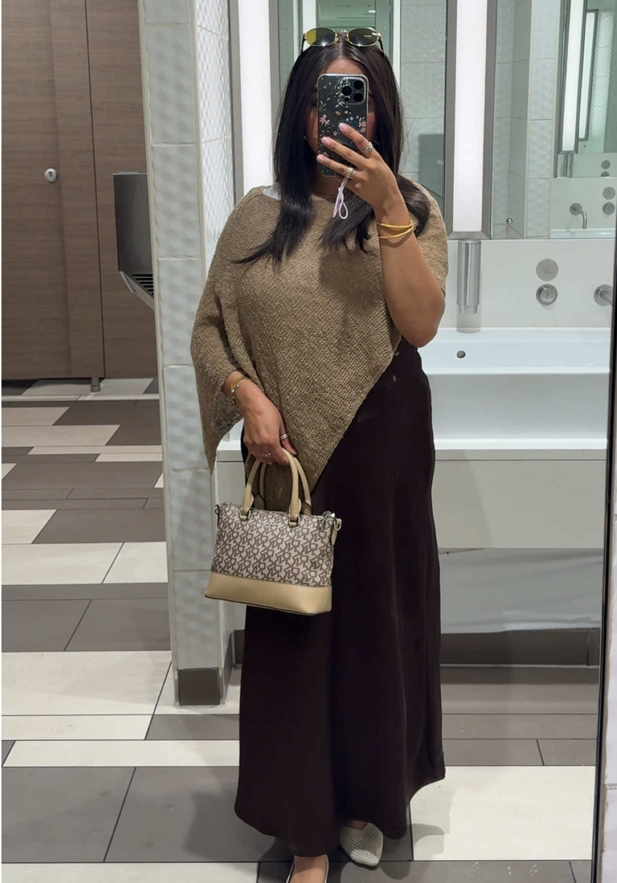 @farahs.finds_