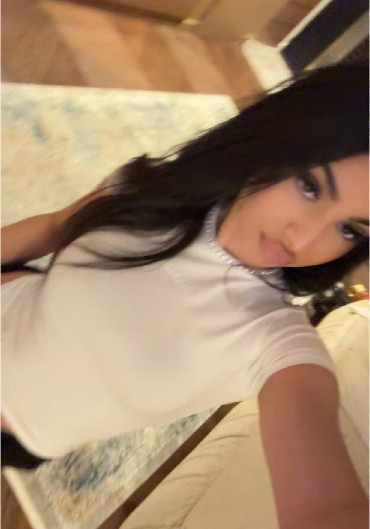 @Anais