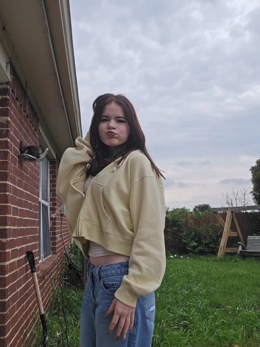 @《𝓔𝓛𝓛𝓘》