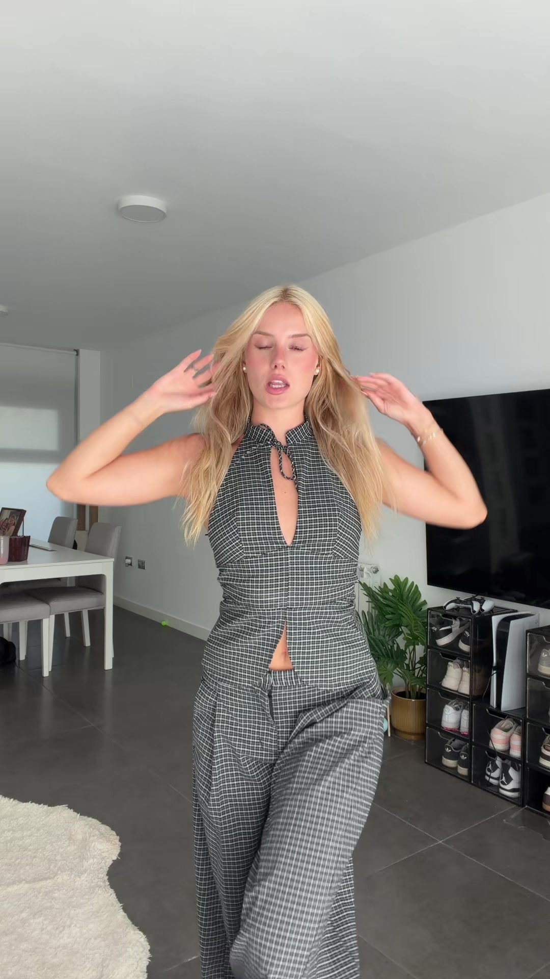 @LIA SIKORA