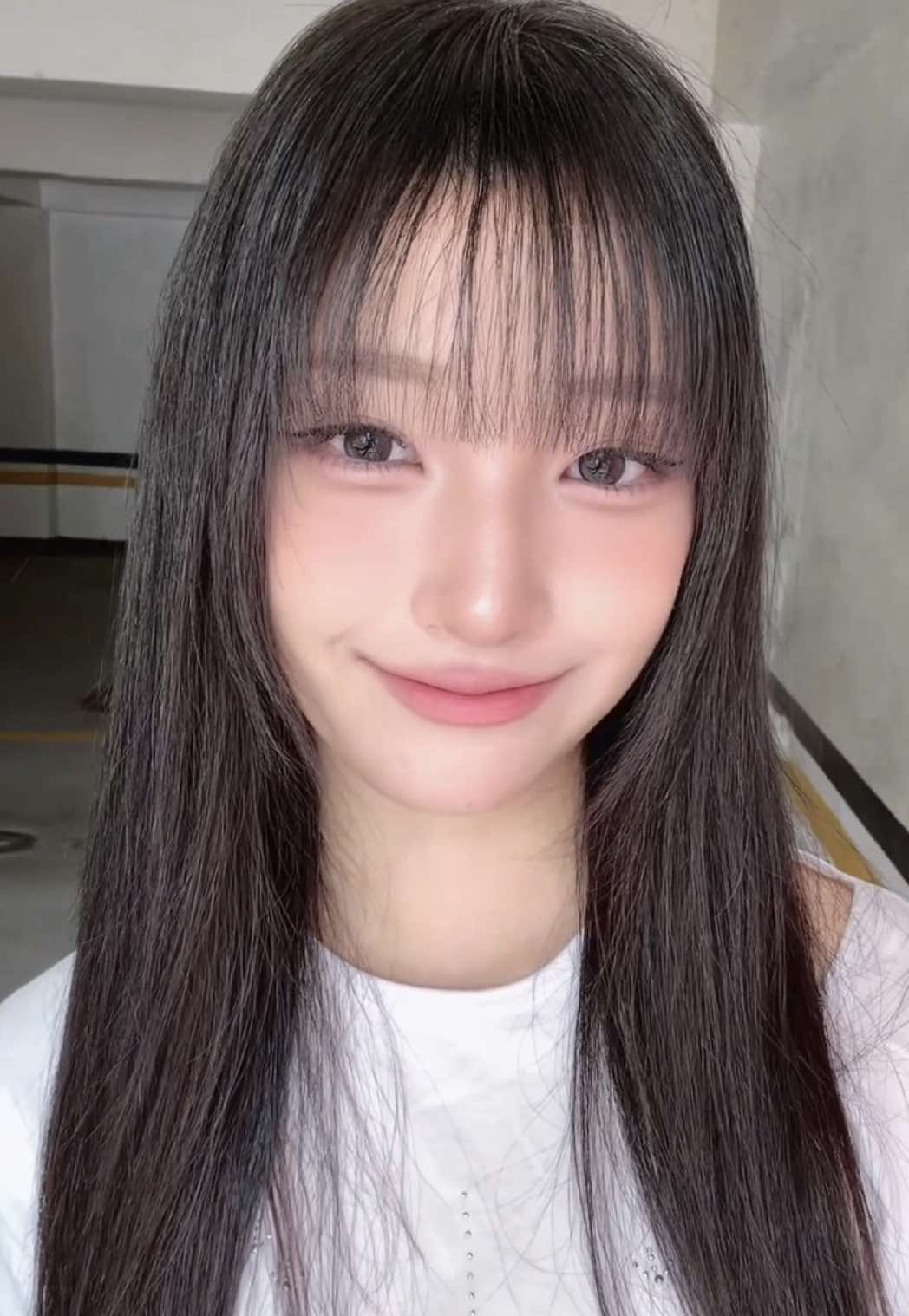@UNIS