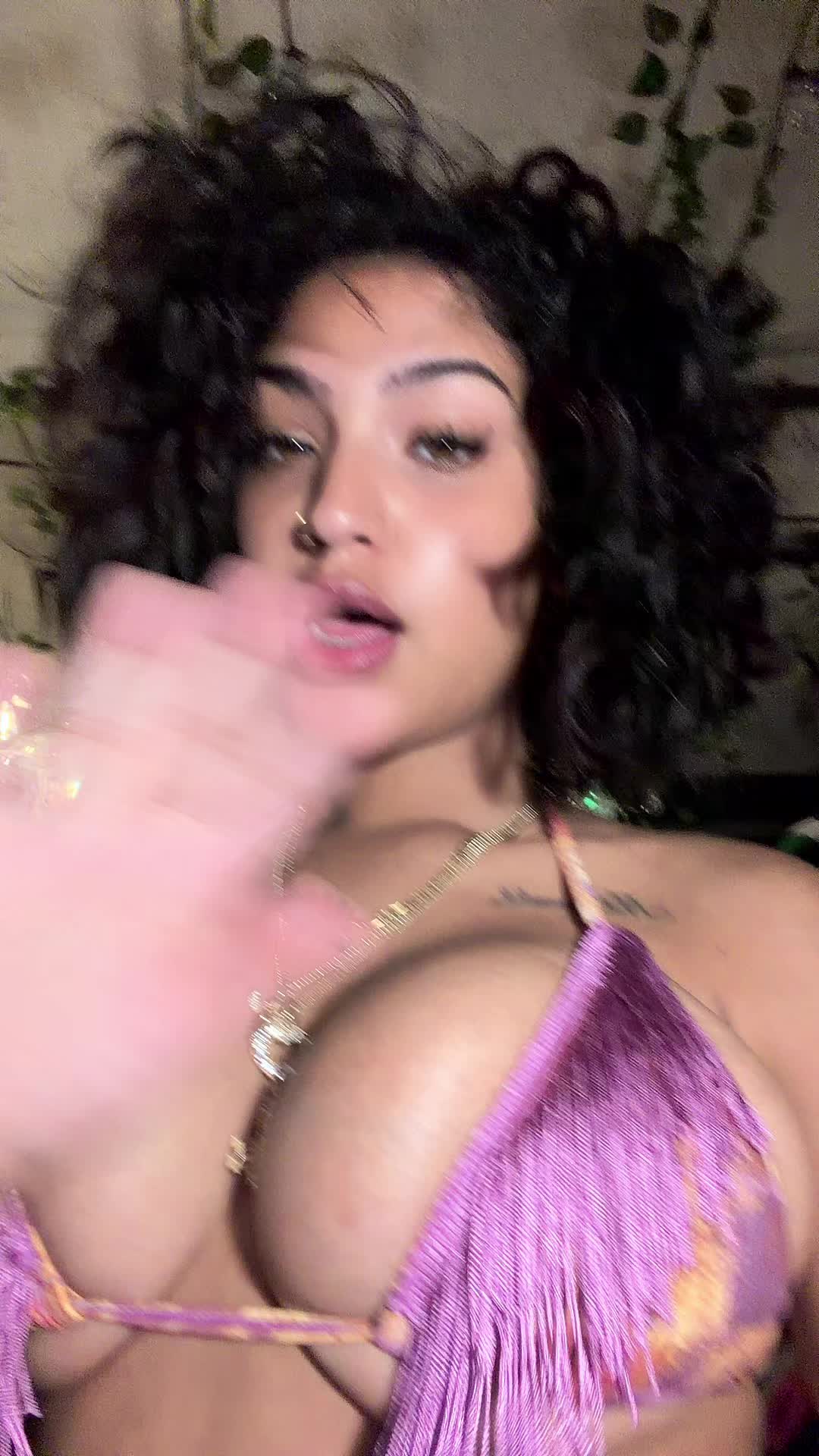 @aniyahalbino