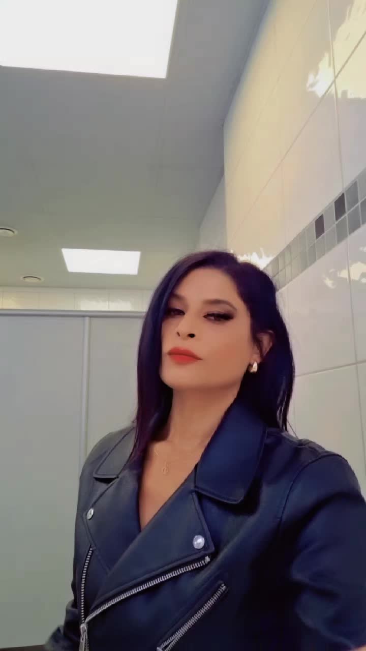 @🦢