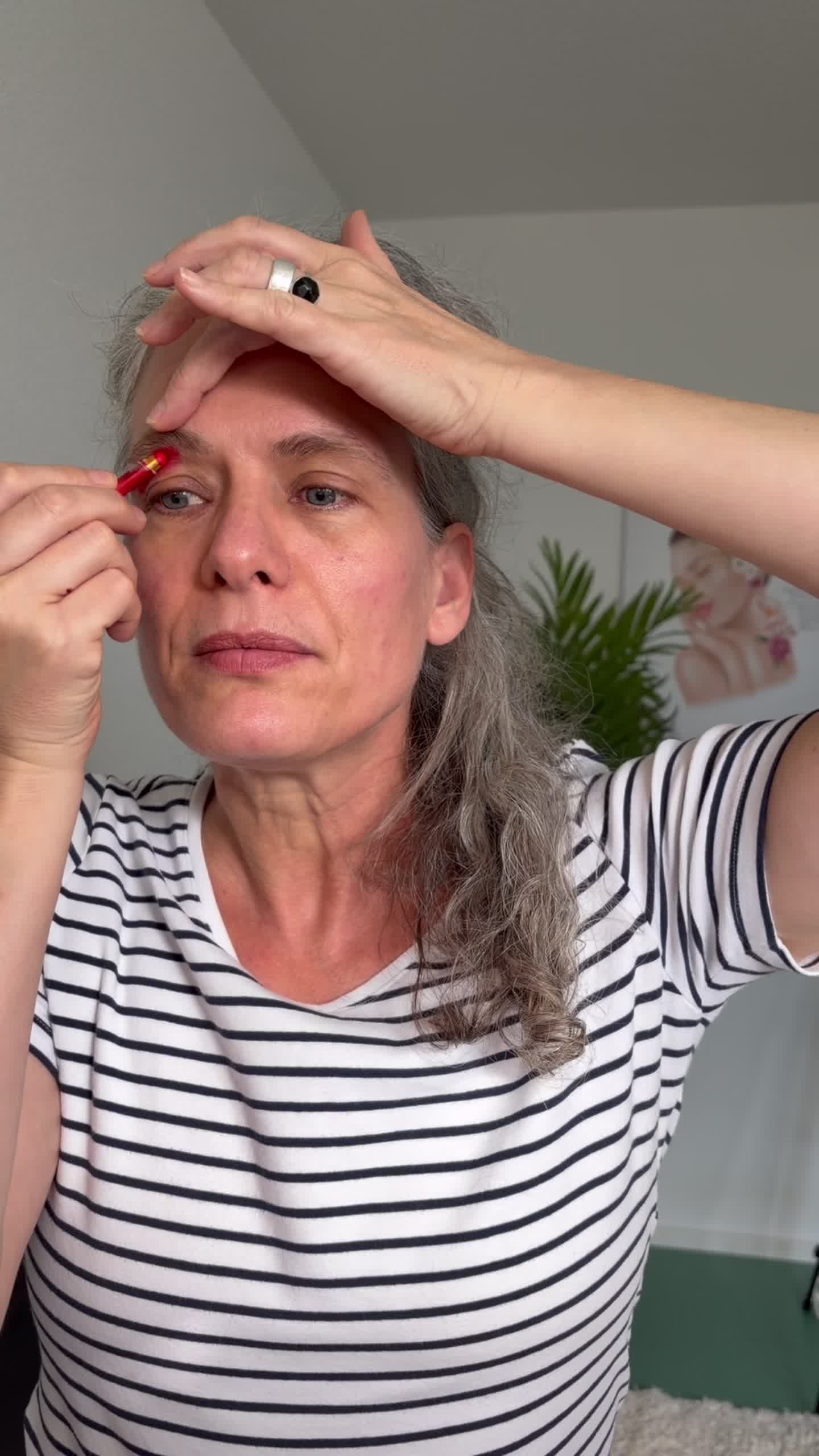 @ninaschennach_faceyoga