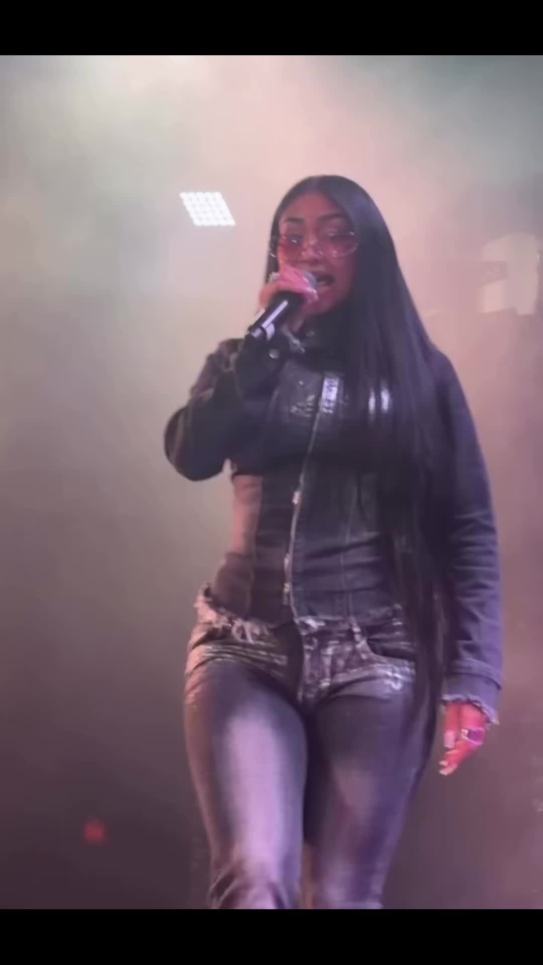 @💋