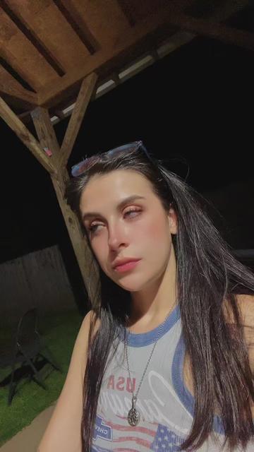 @Mik✨