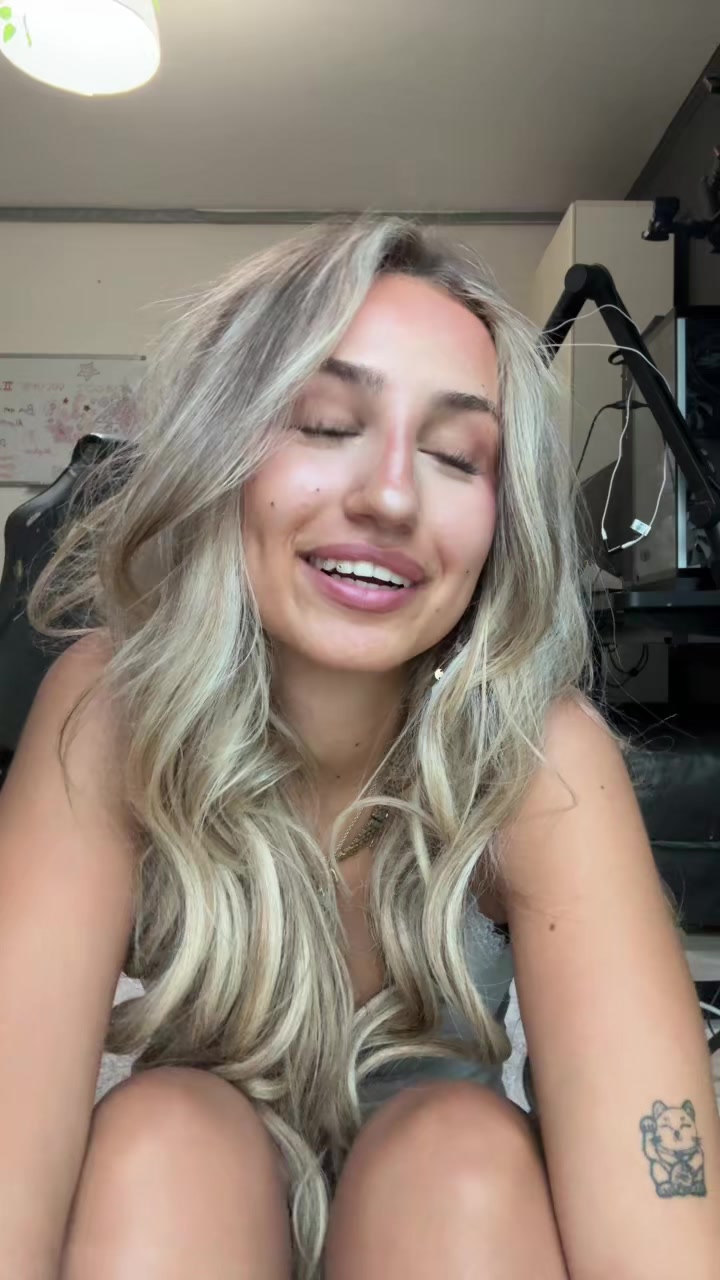 @alyshiadollll