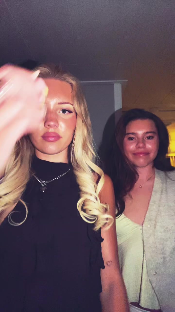 @Mollie_Sjöholm