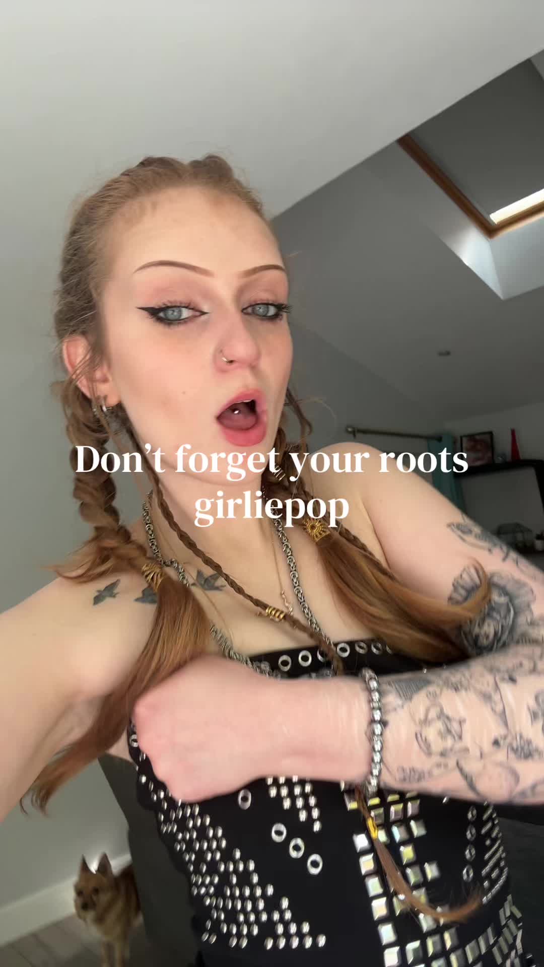 @xalicejane_