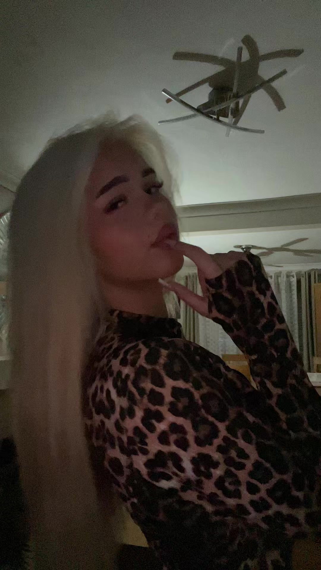@💎𝐌𝐈𝐊𝐀 𝐁𝐑𝐎𝐎𝐊𝐒💎