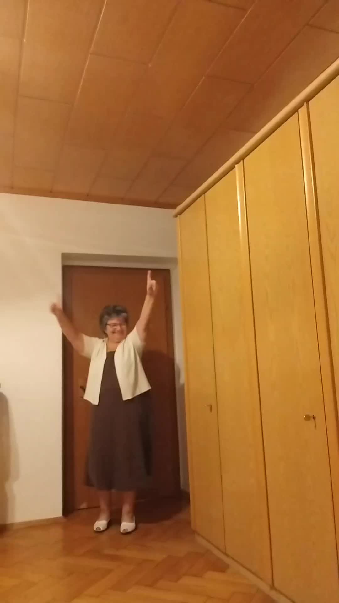 @Marika Marika