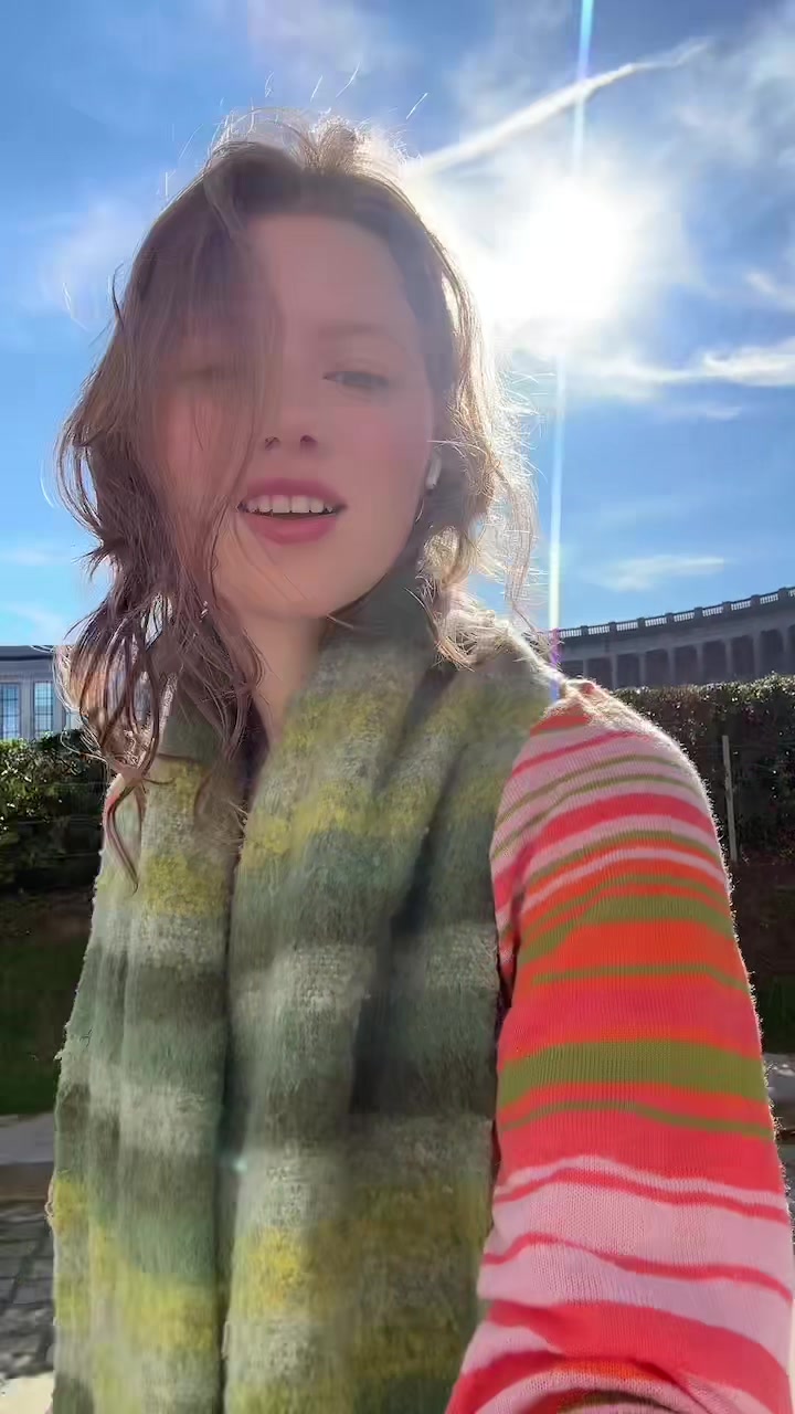 @leoniee