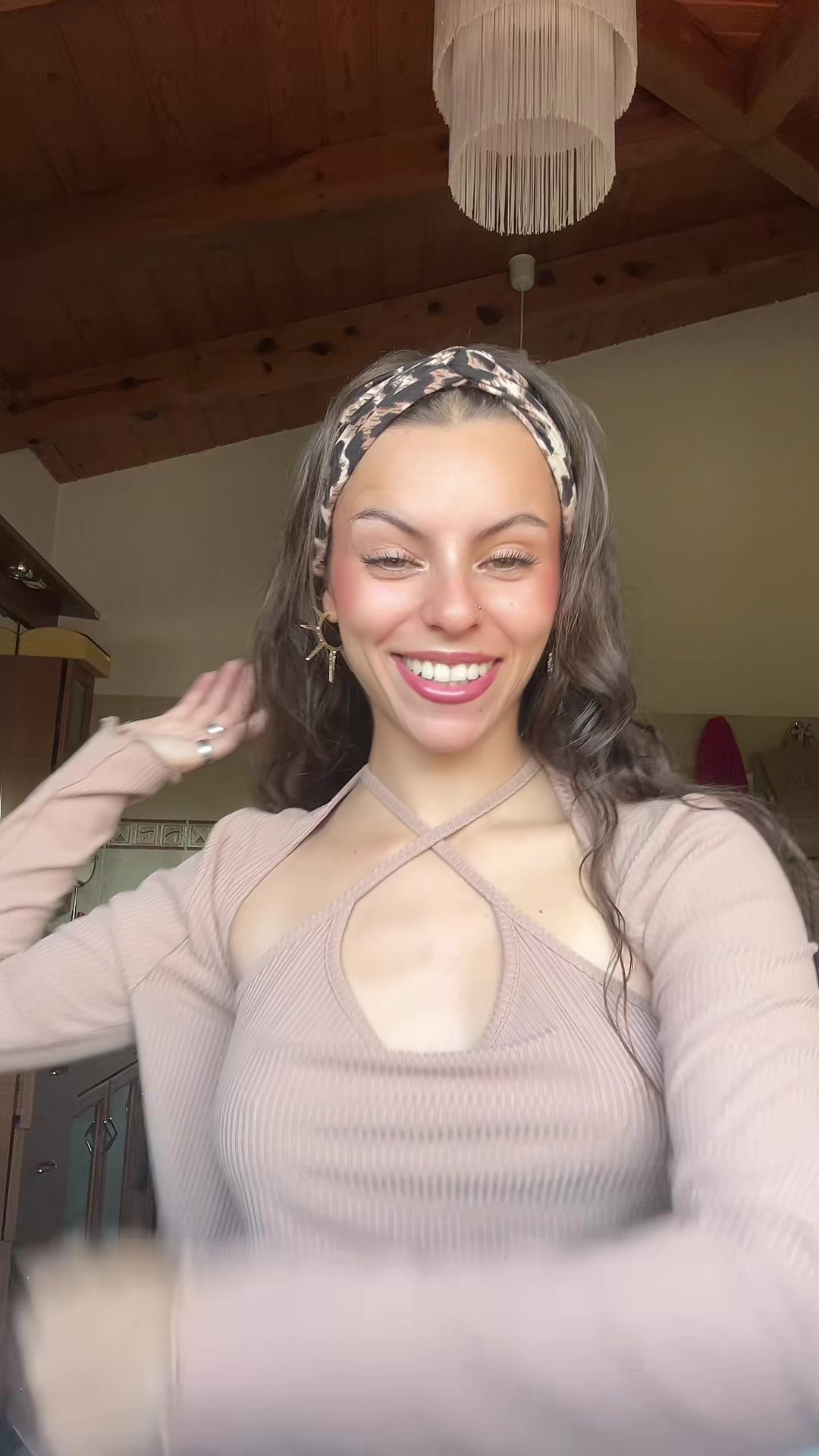 @🧚🏼♀️