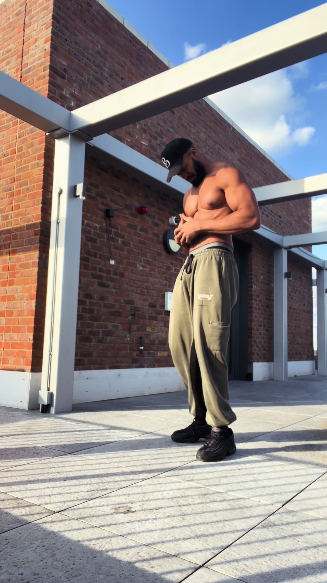 @HWRFITNESS