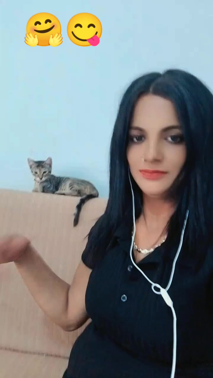 @Cansu