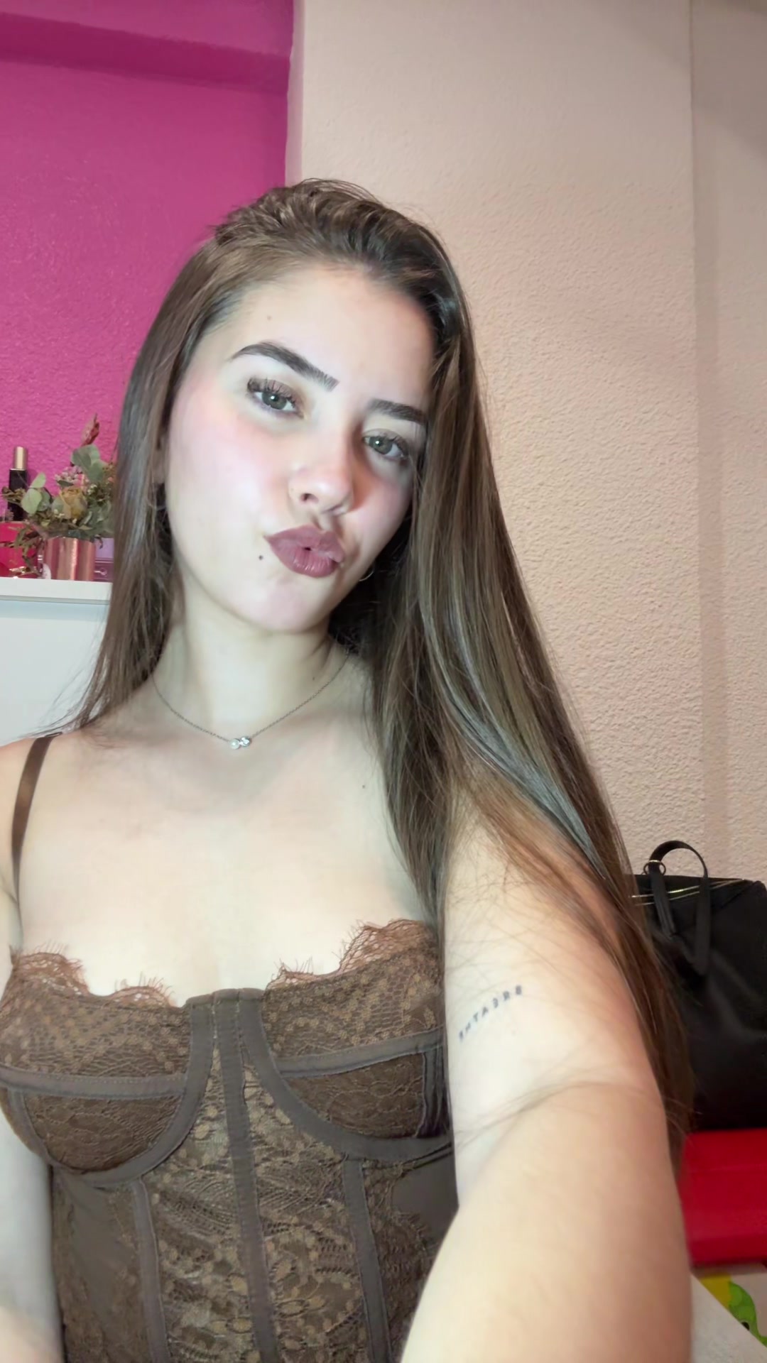 @anita