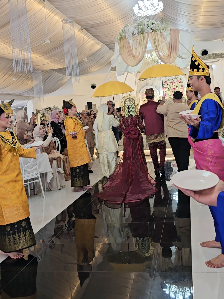 @Bunsi Listriana ๐ฎ๐ฉ๐ฒ๐พ